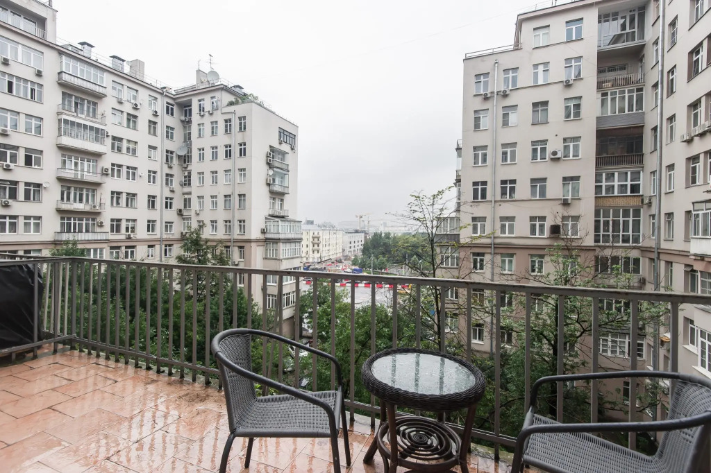 GMApartments (ДжиЭмАпартментс) на улице Серафимовича