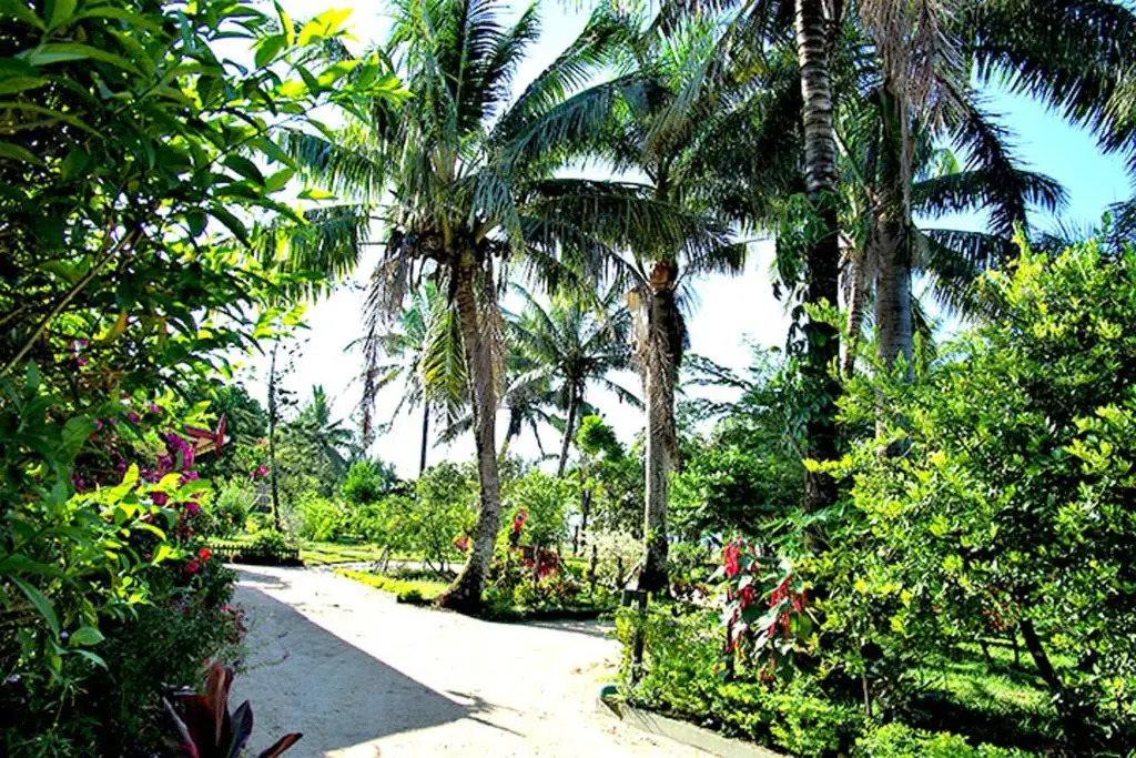 Charming Villa in Foulpointe with Sea View