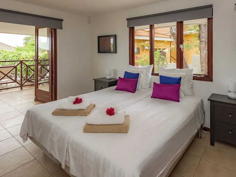 Tropical Villa With Private Swimming Pool in Nearby Jan Thiel in Willemstad
