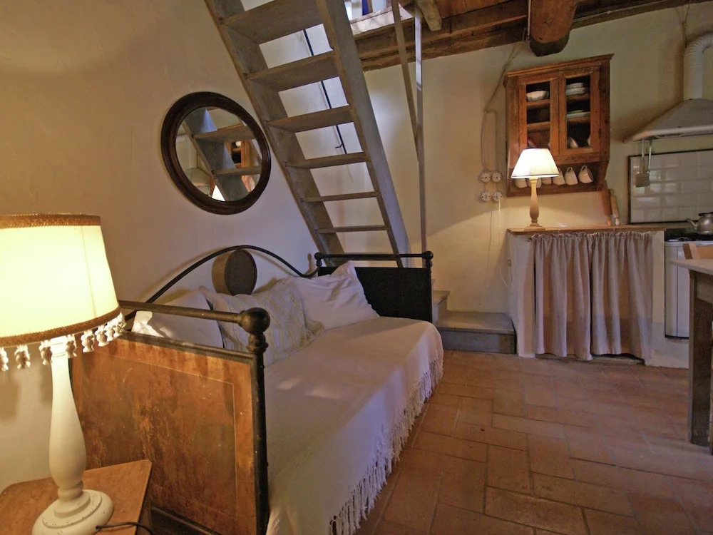 Very Impressive in the Heart of the Tuscan Hills With Shared Pool
