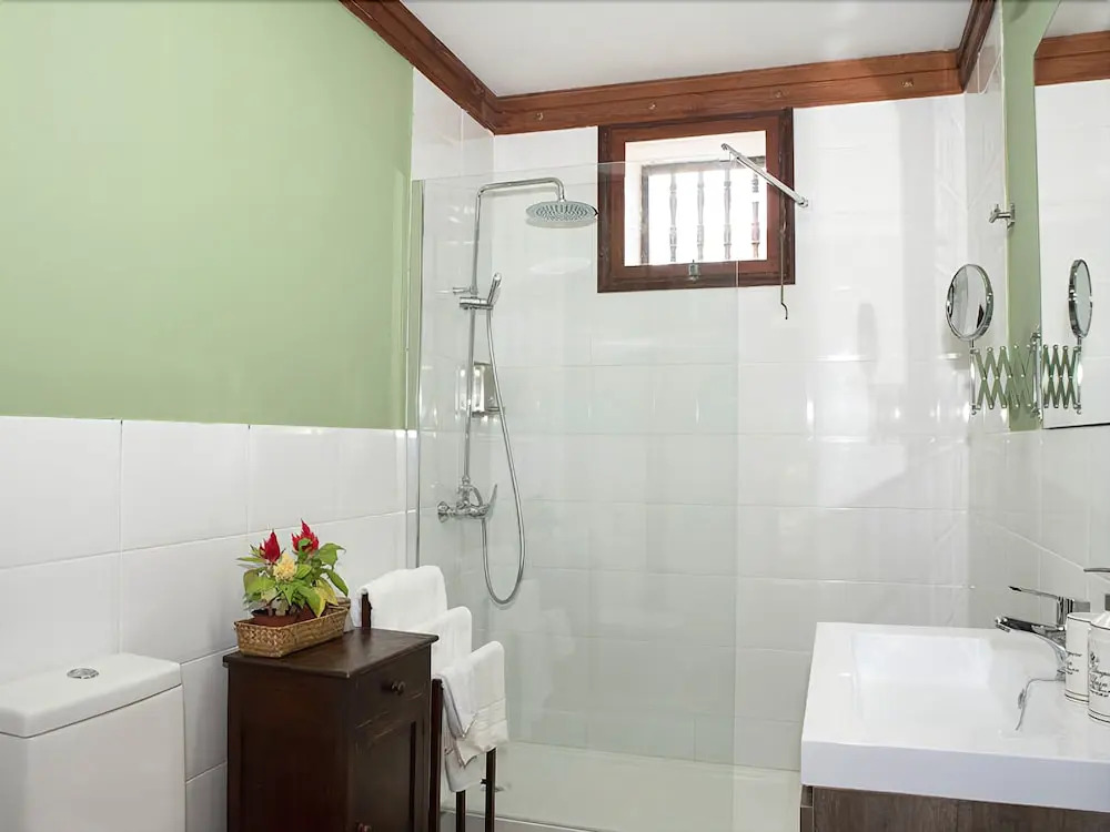 BellaSombra Suites