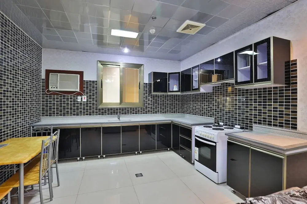 OYO 327 Jubail High Rise Hotel