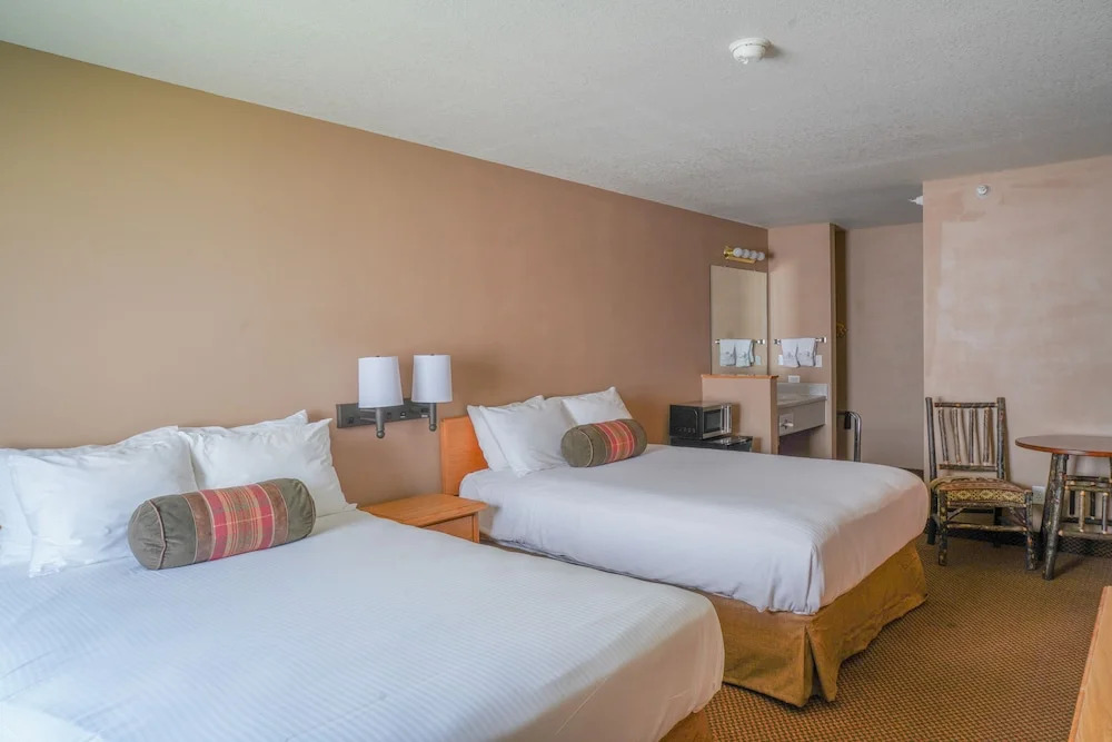 Whitewater Inn