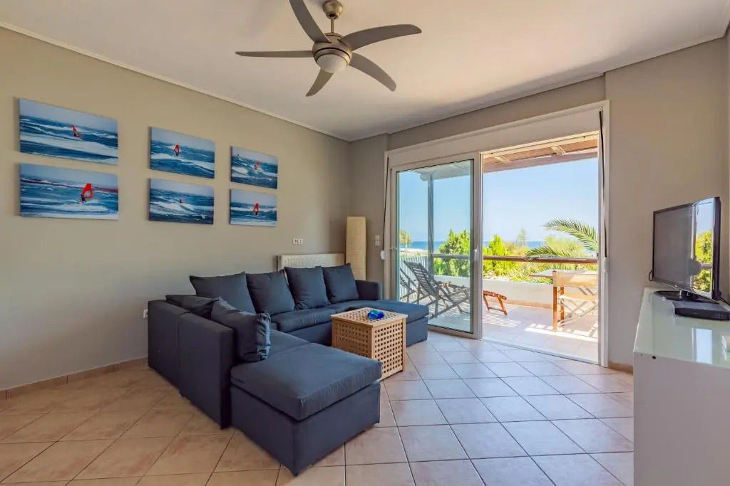 Athens windsurfing, Artemida Loutsa, Seaside Apartment