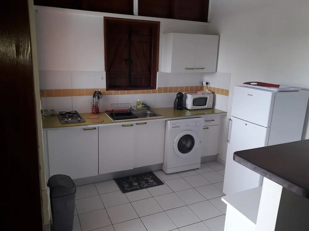 Apartment With one Bedroom in Le Gosier, With Wonderful Mountain View,