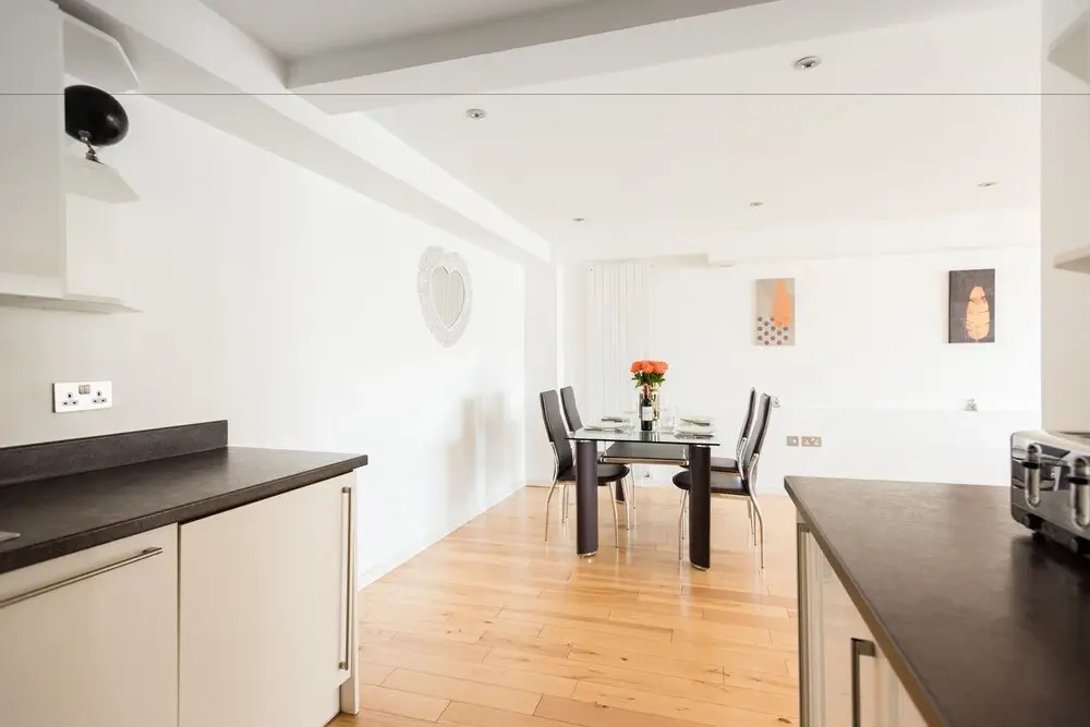 Platinum Apartment next to London Bridge 9995