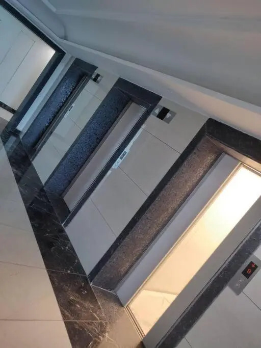 Lovely Studio apartment 1-bedroom with small kitchen and pool