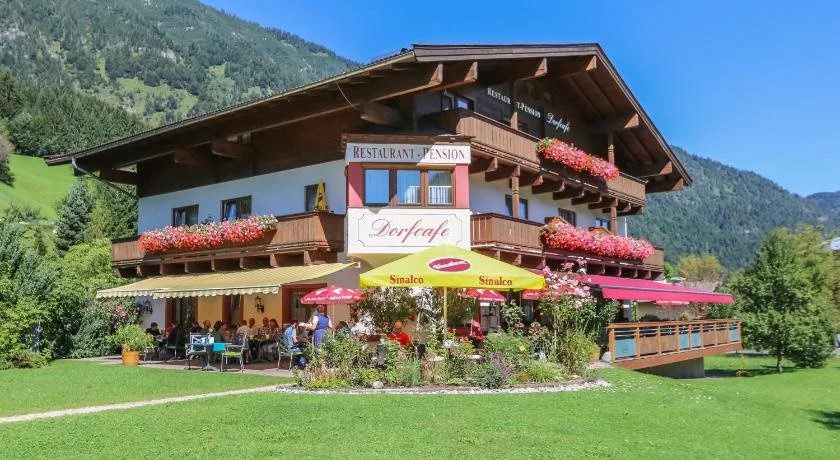 Hotel Dorfcafe Unken