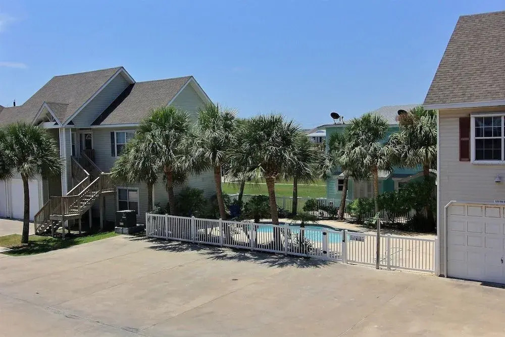Blue Heron FH4 3 Bedrooms 2 Bathrooms Condo