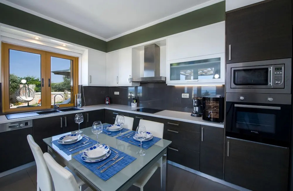Villa Lady Dafni with private heated pool