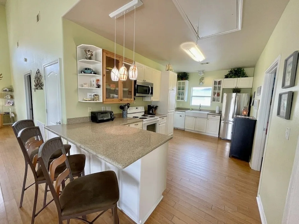Luna Bella 3 Bedroom Home by Redawning