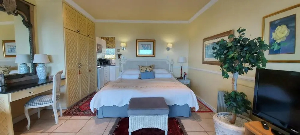 Roosboom Luxury Guest Studio - Upper Terrace One With Sea View, 2 Guets Capetown