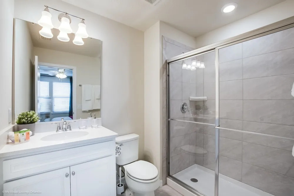 5444 Misty Oak Circle