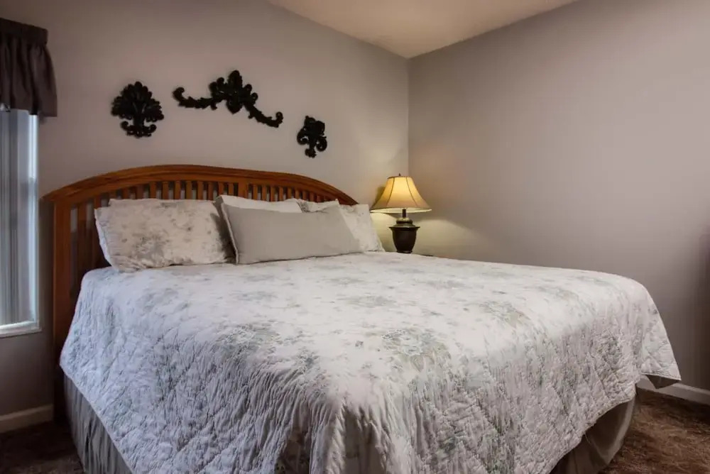 Whispering Pines 634