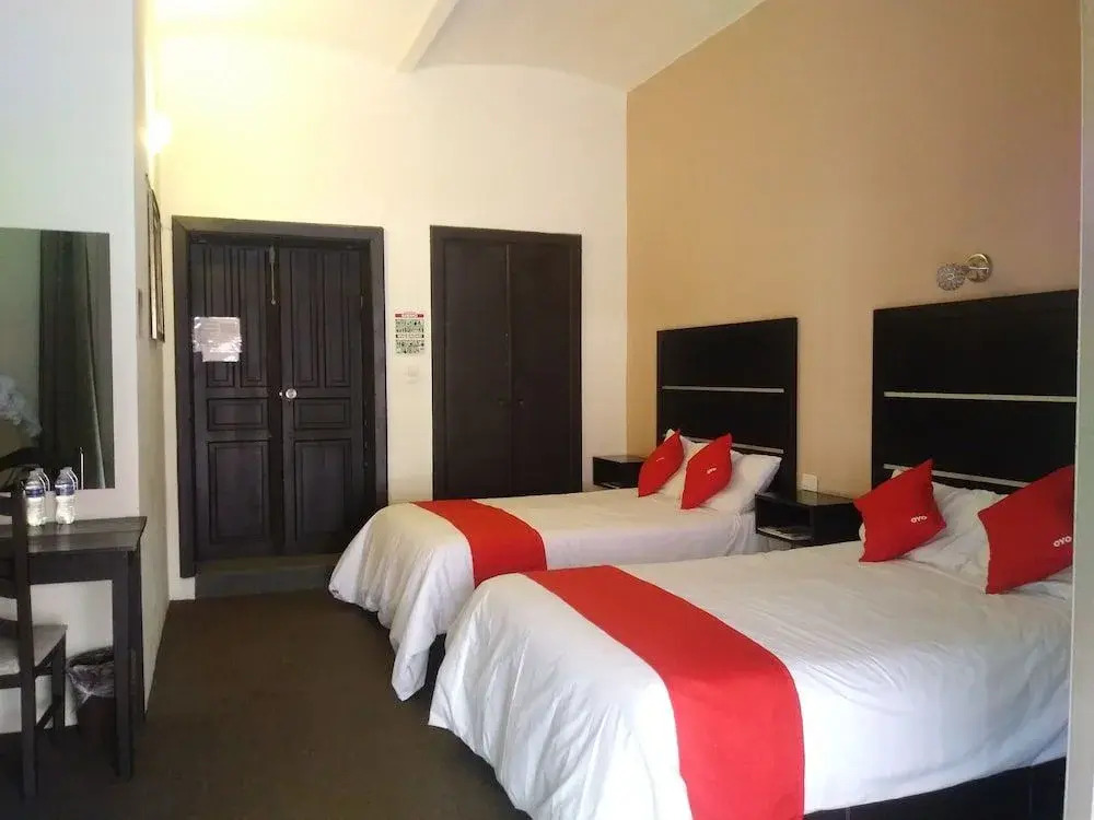 Hotel 304