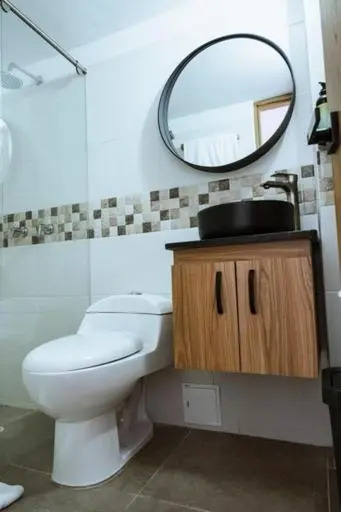 Central Suites by H&R