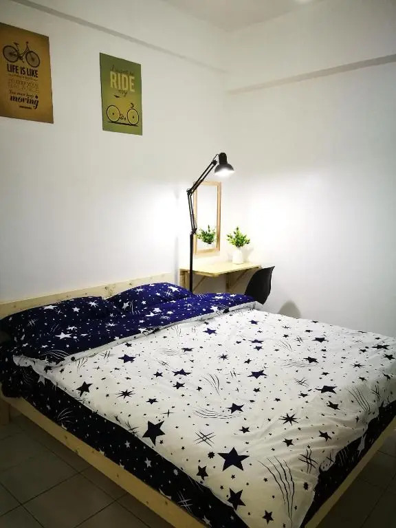 8mins to Paradigm Mall-Loft Apt 3BR & 2Bath (6-8pax)