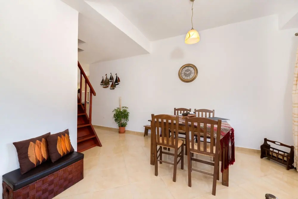 Aspalathos Suites