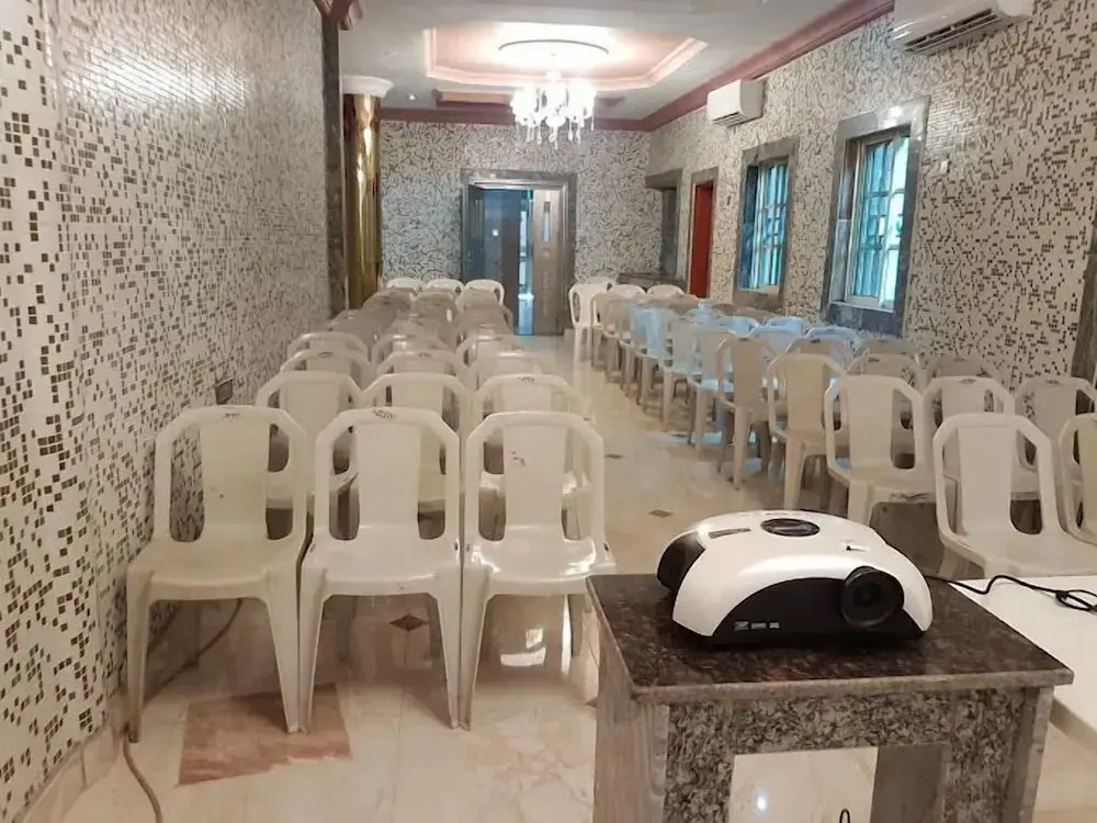 Trophy Hotel LTD