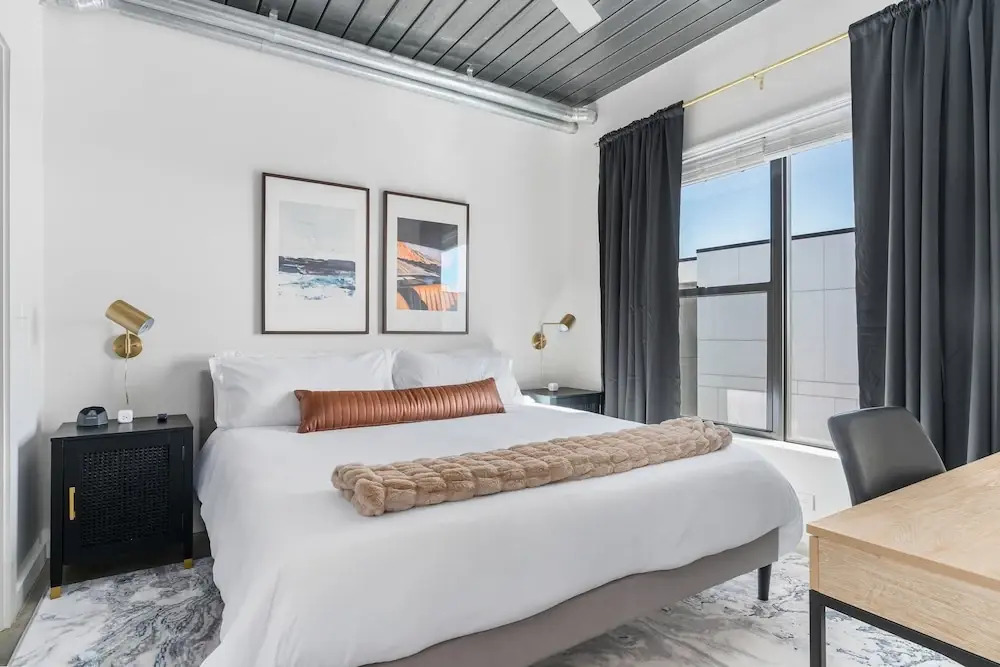 Lodgeur Elegant Energetic 1BR Loft Midtown - Midmain-5425