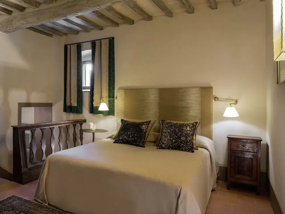 Villa in Tuscany with Organic Wine Estate