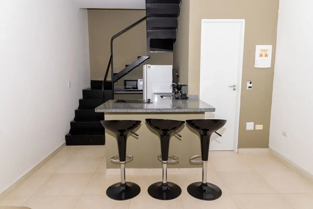 Loft c Wi-fi e Smart Lock a 650m do Projeto Tamar