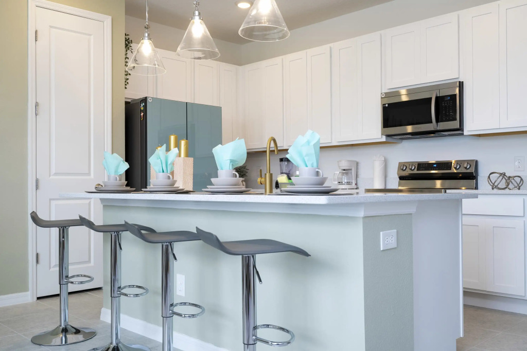 Cozy 3Bd Close to Disney at Enclaves 983