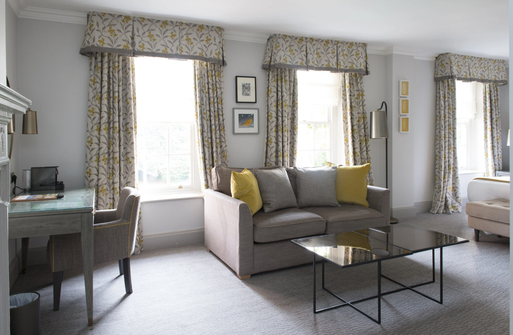 Bush Hotel Farnham