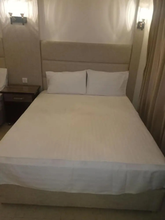 Royal Hayat - Budget Double Room