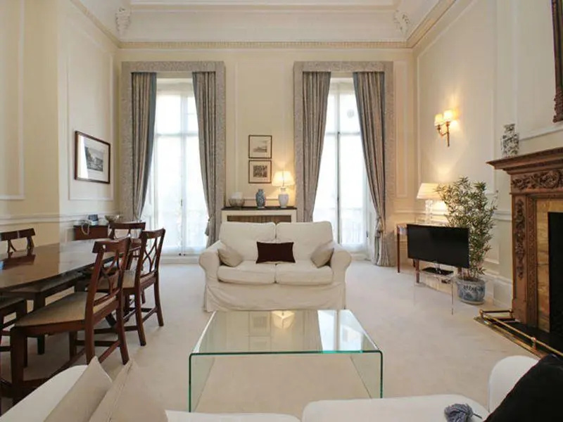 Veeve  Grand 2 Bed 2 Bath In Belgravia