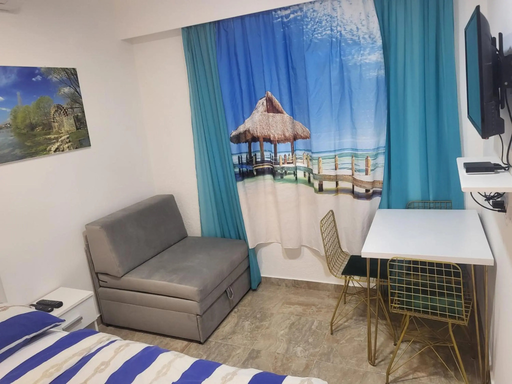 Mango Apartments