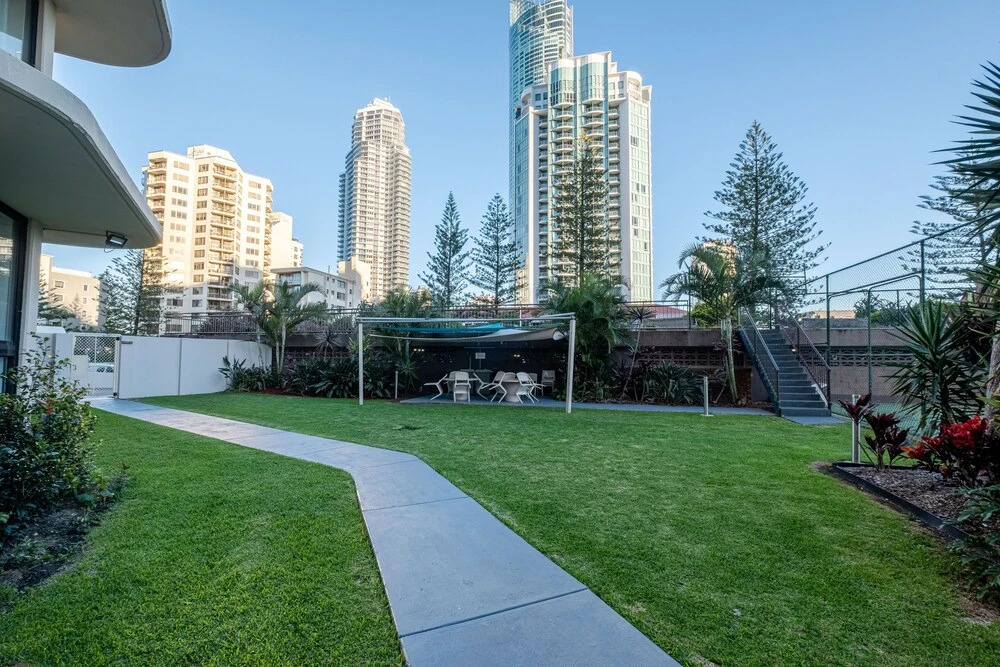 Heart of Surfers Paradise - Ocean Views