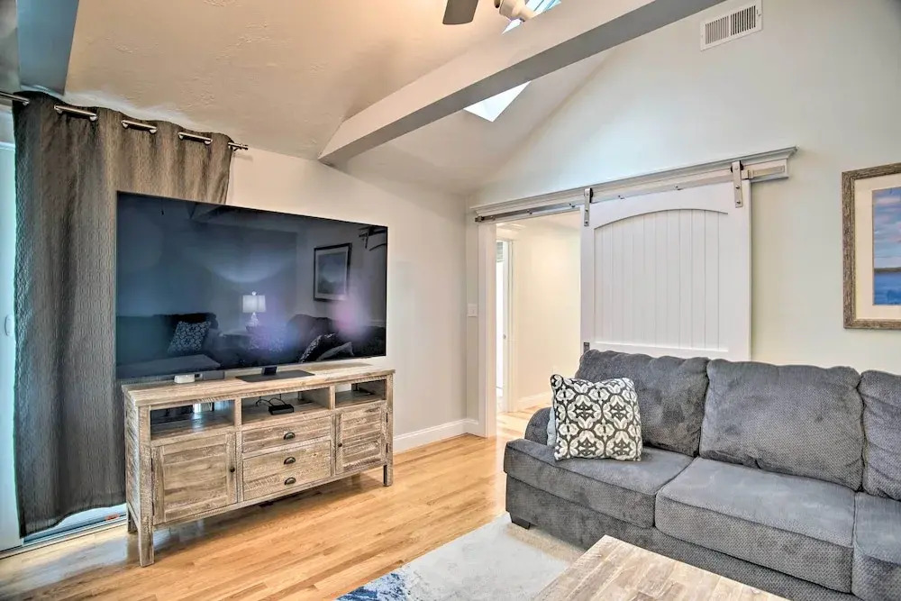 Walk to Beach: Home w/ Grill in South Yarmouth