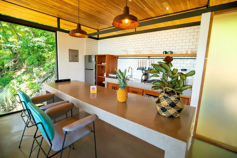 The Green House, Santa Teresa