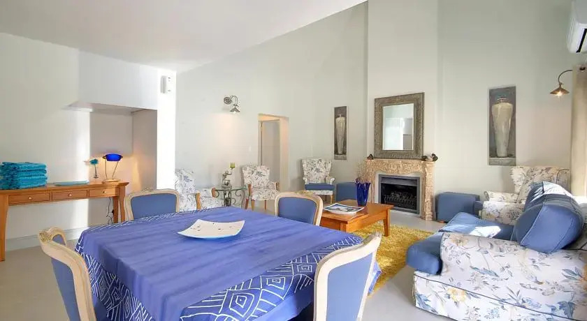 Kruger House Guest Cottages