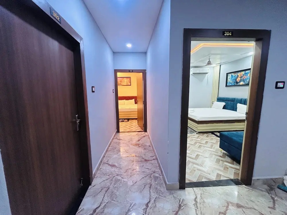Hotel Dwarka Palace