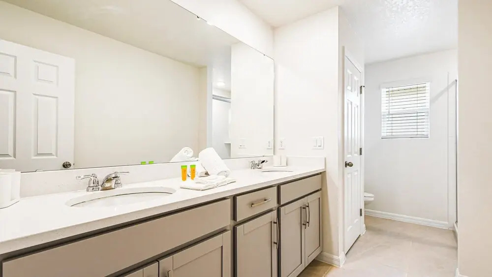 Extraordinary Solara 7BR PRIVATE POOL/SPA near DISNEY