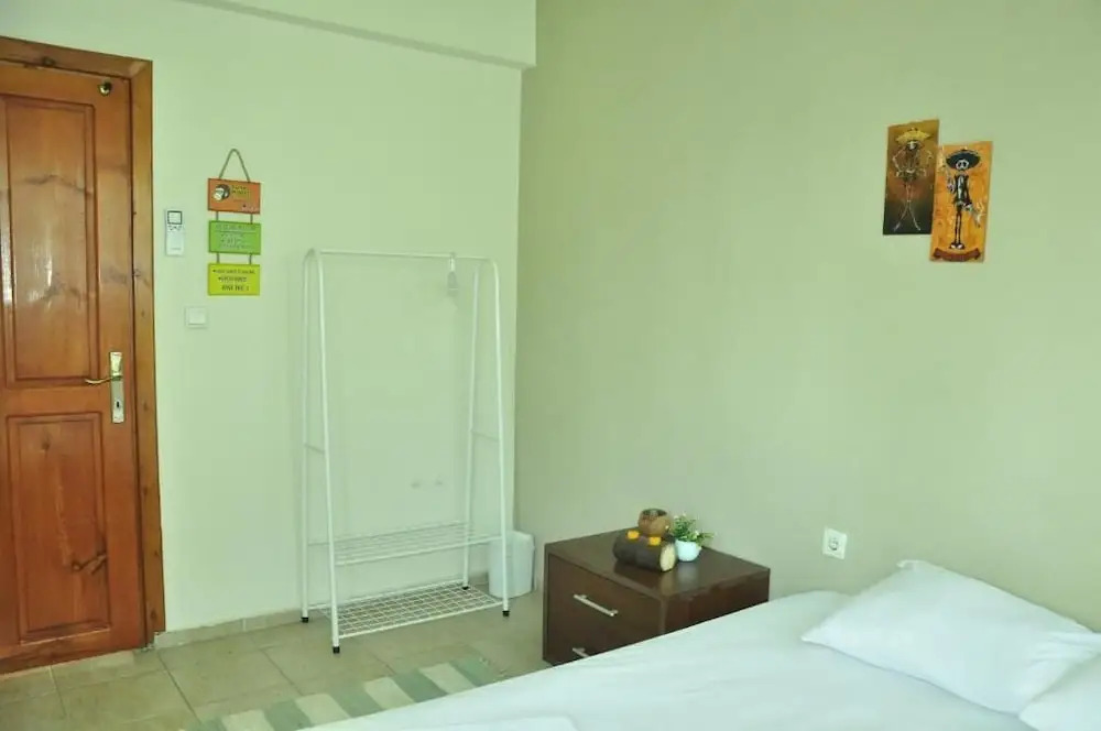 Funky Monkey Hostel & Pub Antalya - Adults Only