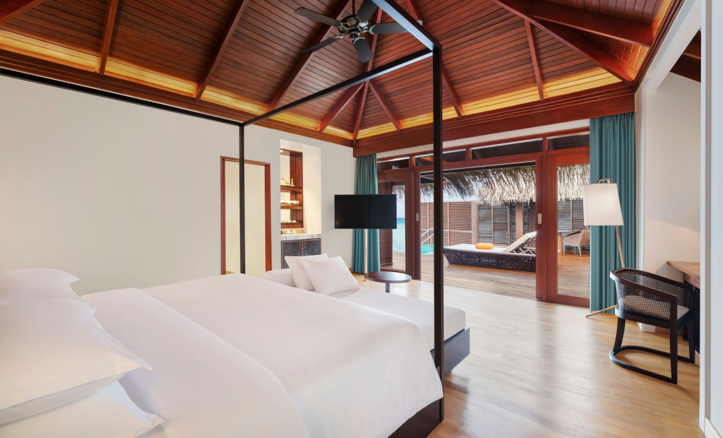 Sheraton Maldives Full Moon Resort & Spa
