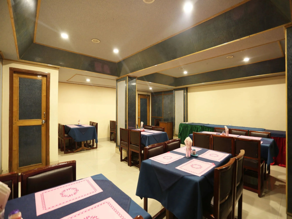 Collection O 4793 Hotel President
