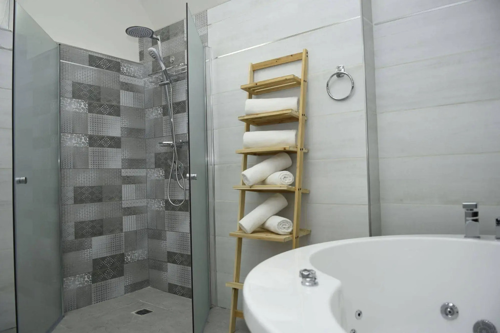 Hotel Maman