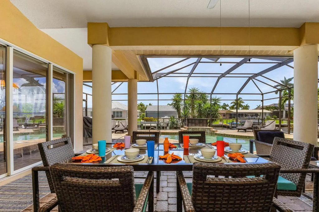 Waterfront Villa Ocean Drive ID1431