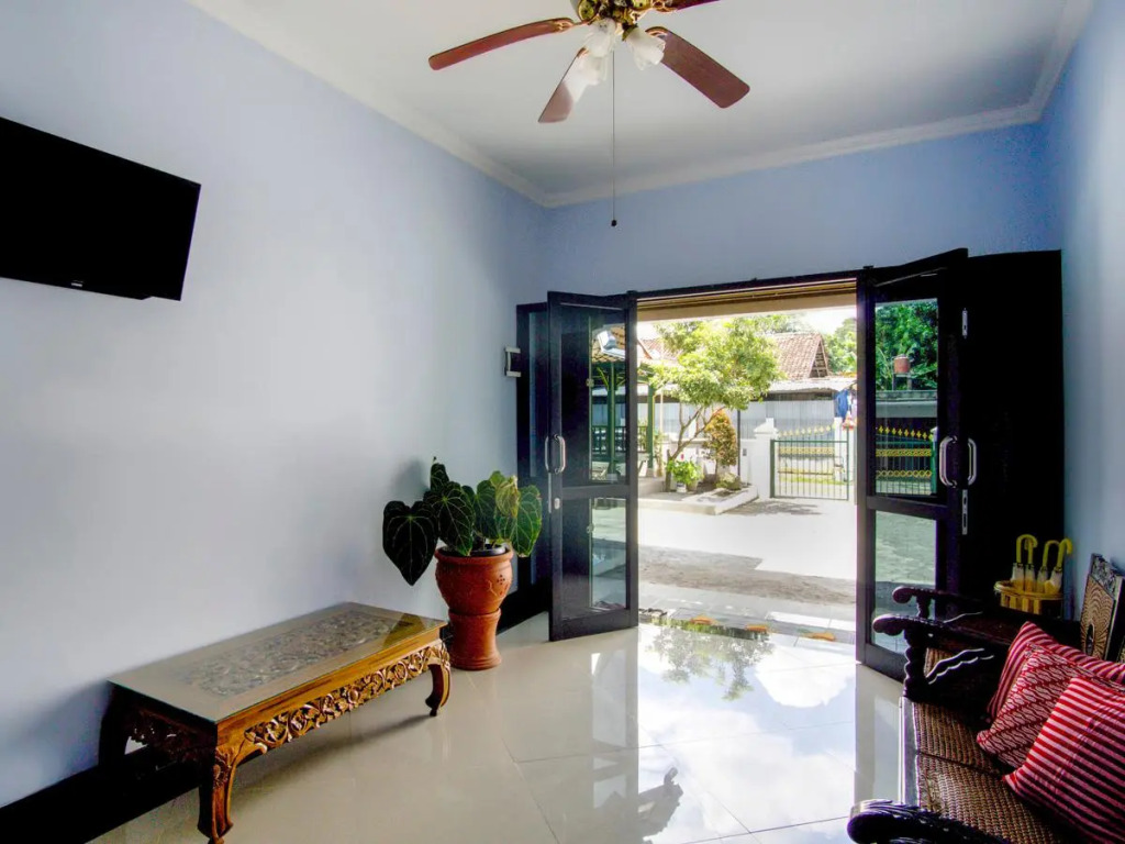 OYO Life 3301 Pondok Eyang Obi