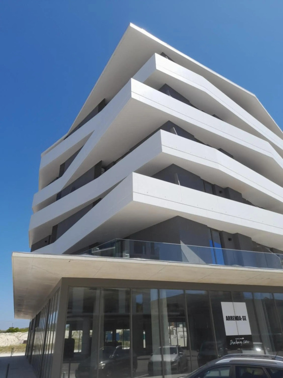 White Design Apartment