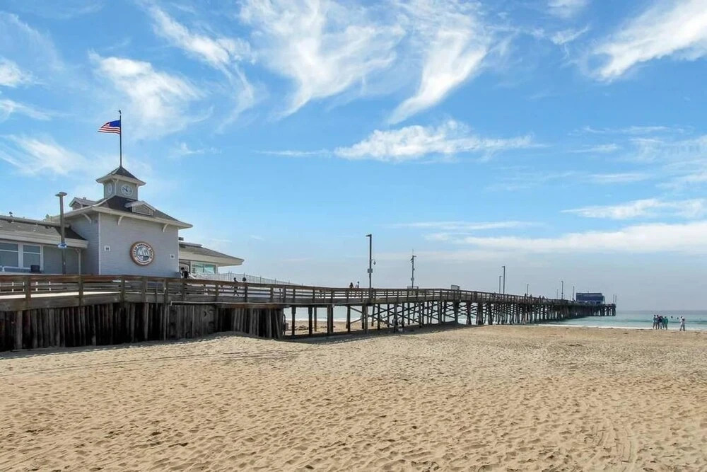 A5 Incredible Contemporary Beach Home With View and AC