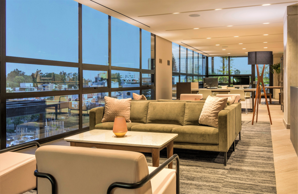 Staybridge Suites - Guadalajara Novena by IHG