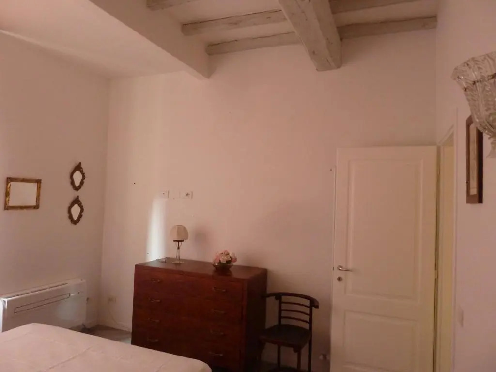 LA TORRE LUNGA -Smart Working- 150 m dalle-from Due Torri-Two Towers