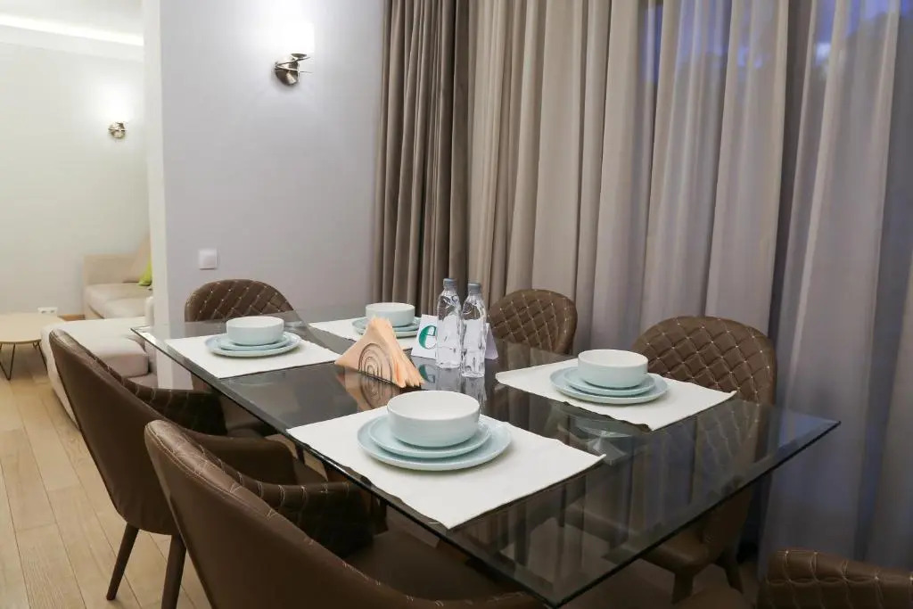 Expecto Apartments
