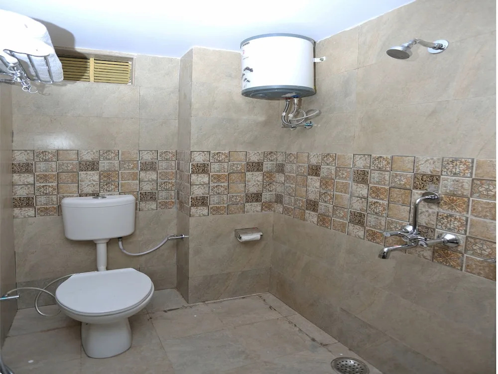 OYO 15530 Hotel G S Residency