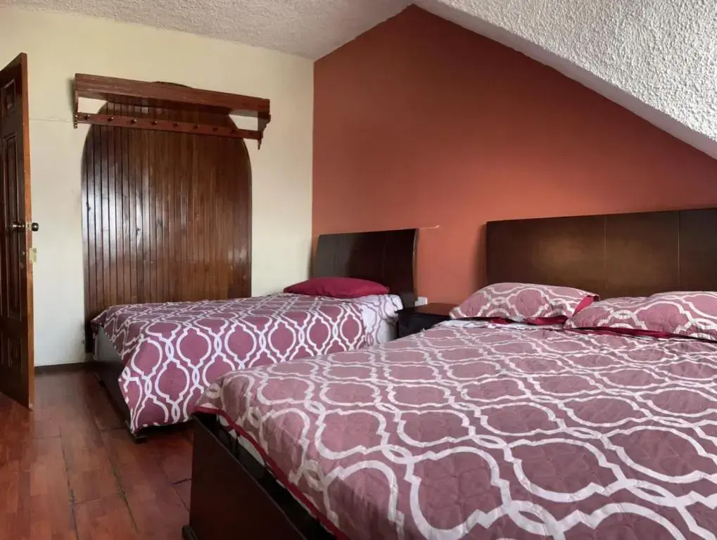 Alojamientos Hostal Rest House
